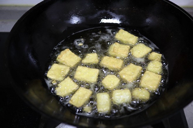 八寶豆腐箱的做法-家常味燒菜譜-易網健康養生網 八寶豆腐箱的做法-家常味燒菜譜