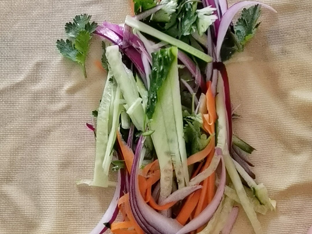 年夜飯富貴吉祥京醬肉絲豆皮卷,卷住好運財運卷住所有美好的做法-咸鮮味炒菜譜-易網健康養(yǎng)生網 年夜飯富貴吉祥京醬肉絲豆皮卷,卷住好運財運卷住所有美好的做法-咸鮮味炒菜譜