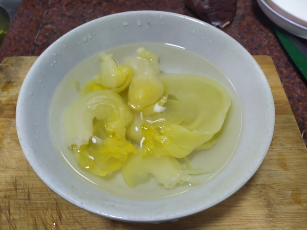 潮汕咸菜炒肉的做法-家常味炒菜譜-易網(wǎng)<a href=http://www.aoa7937.com/ target=_blank class=infotextkey>健康養(yǎng)生</a>網(wǎng) 潮汕咸菜炒肉的做法-家常味炒菜譜