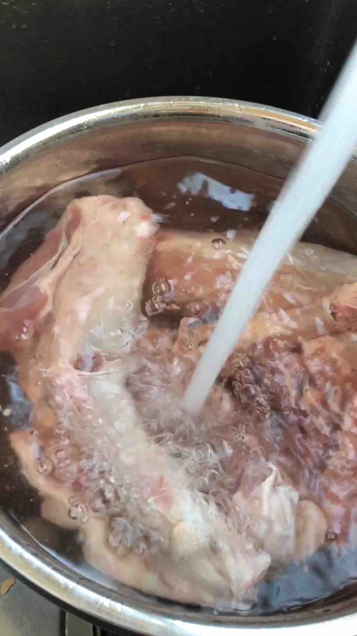 鹵味羊棒骨的做法-家常味煮菜譜