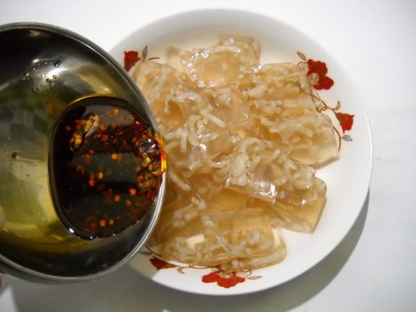 Q彈養顏肉皮凍的做法-家常味煮菜譜-易網健康養生網 Q彈養顏肉皮凍的做法-家常味煮菜譜