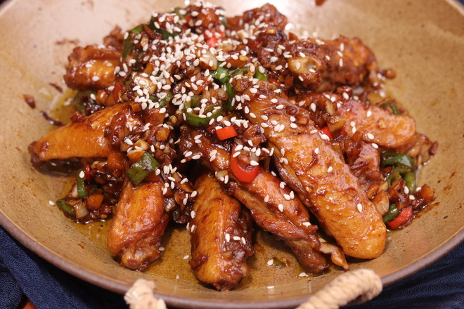 蒜蓉雞翅的做法-家常味煎菜譜-易網健康養生網 蒜蓉雞翅的做法-家常味煎菜譜