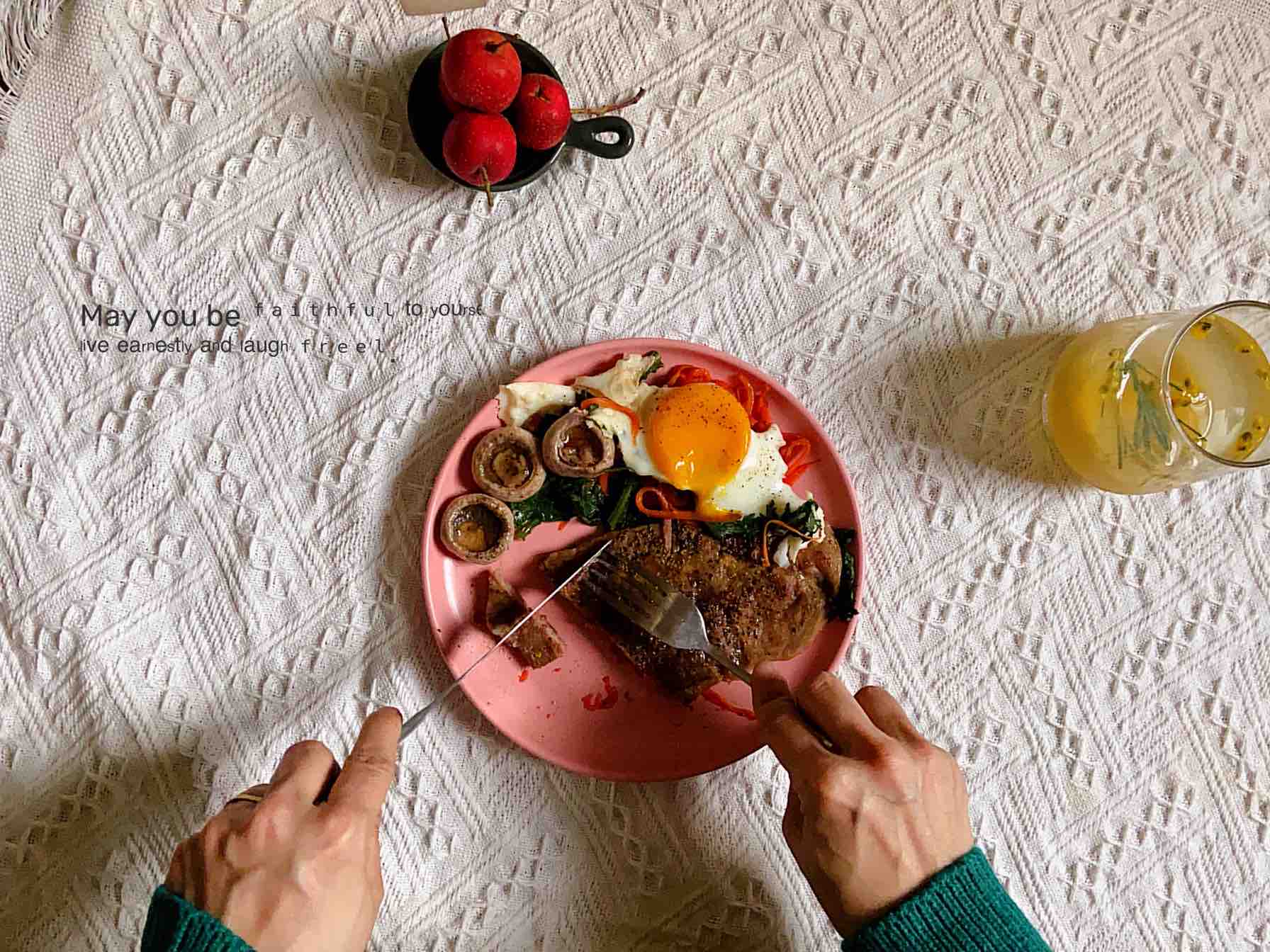 宅家也可以有大餐~~假期牛排的做法-黑椒味煎菜譜-易網健康養生網 宅家也可以有大餐~~假期牛排的做法-黑椒味煎菜譜