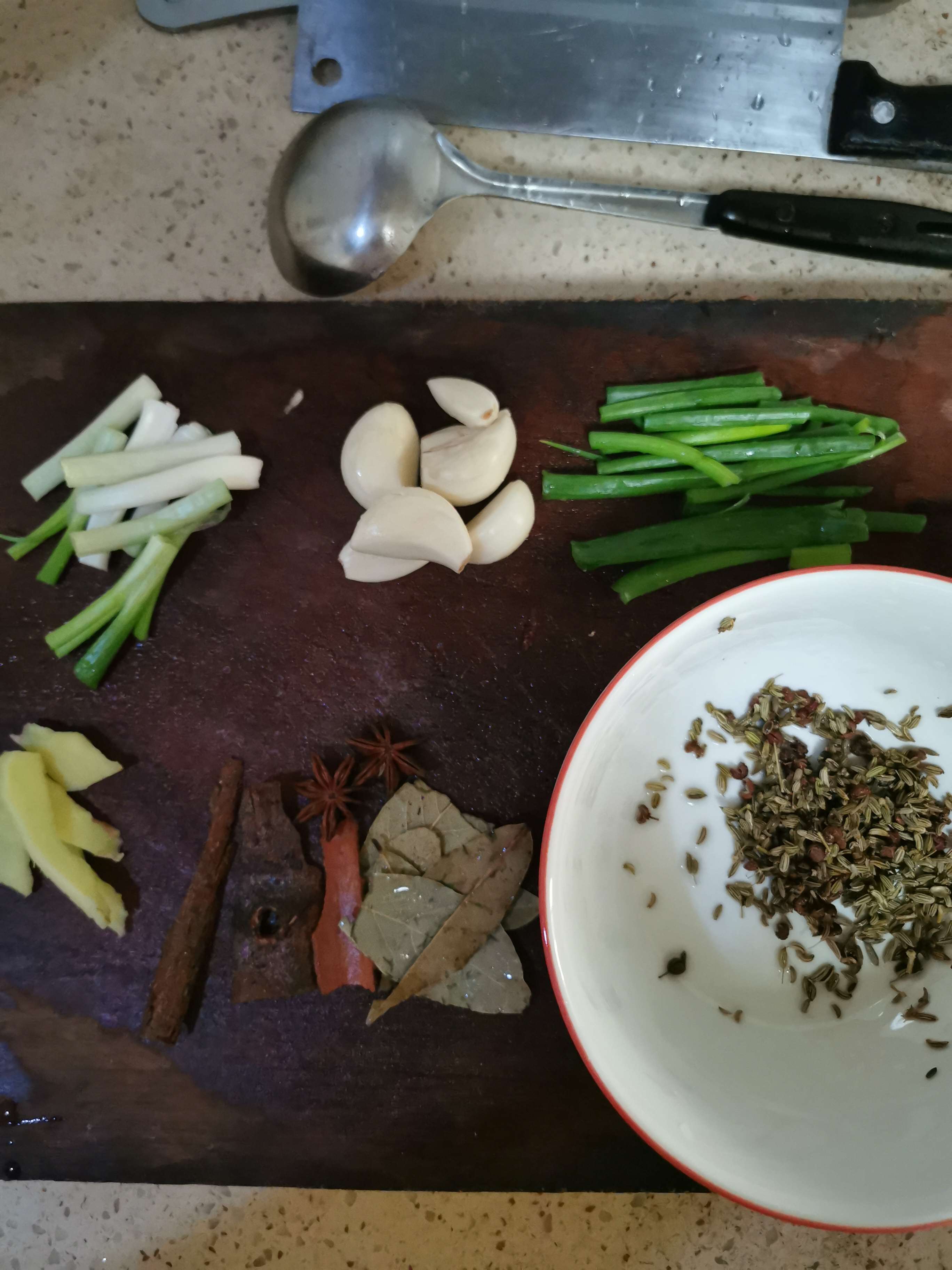 燉羊蝎子的做法-五香味燉菜譜-易網健康養生網 燉羊蝎子的做法-五香味燉菜譜