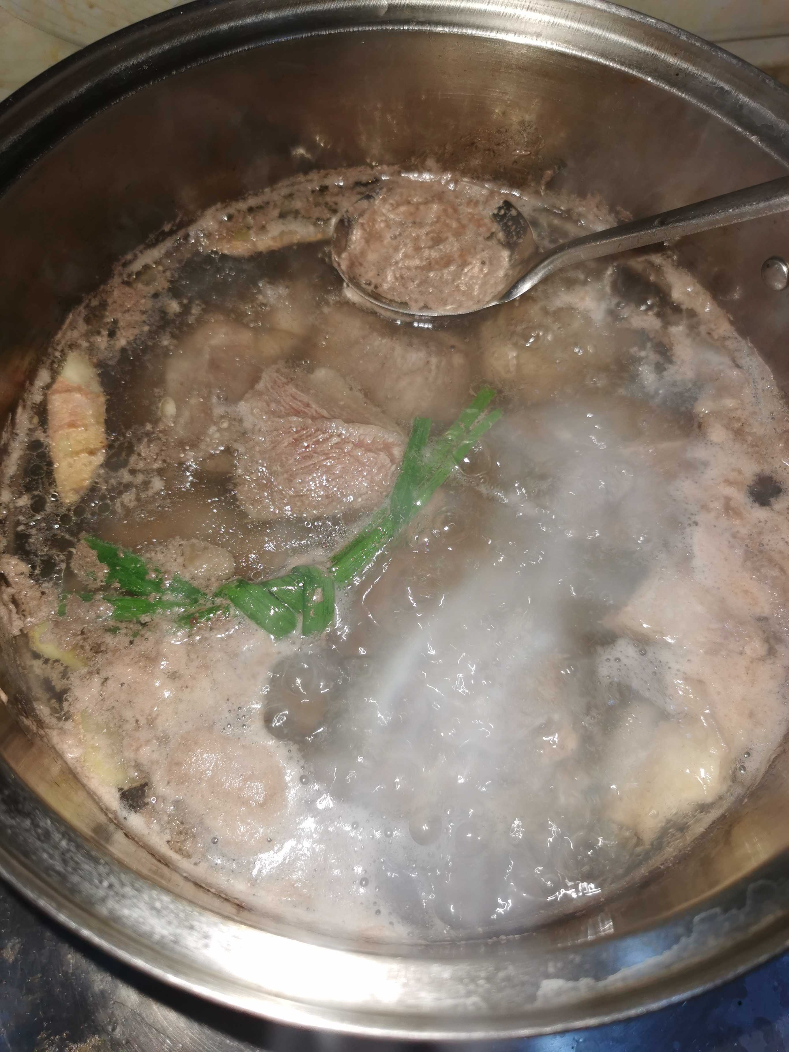 燉羊蝎子的做法-五香味燉菜譜-易網健康養生網 燉羊蝎子的做法-五香味燉菜譜