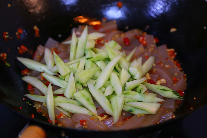 剁椒炒魔芋豆腐的做法-酸辣味炒菜譜-易網(wǎng)健康養(yǎng)生網(wǎng) 剁椒炒魔芋豆腐的做法-酸辣味炒菜譜