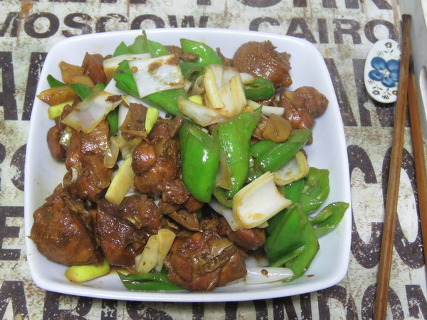 辣子雞的做法-家常味炒菜譜-易網健康養生網 辣子雞的做法-家常味炒菜譜