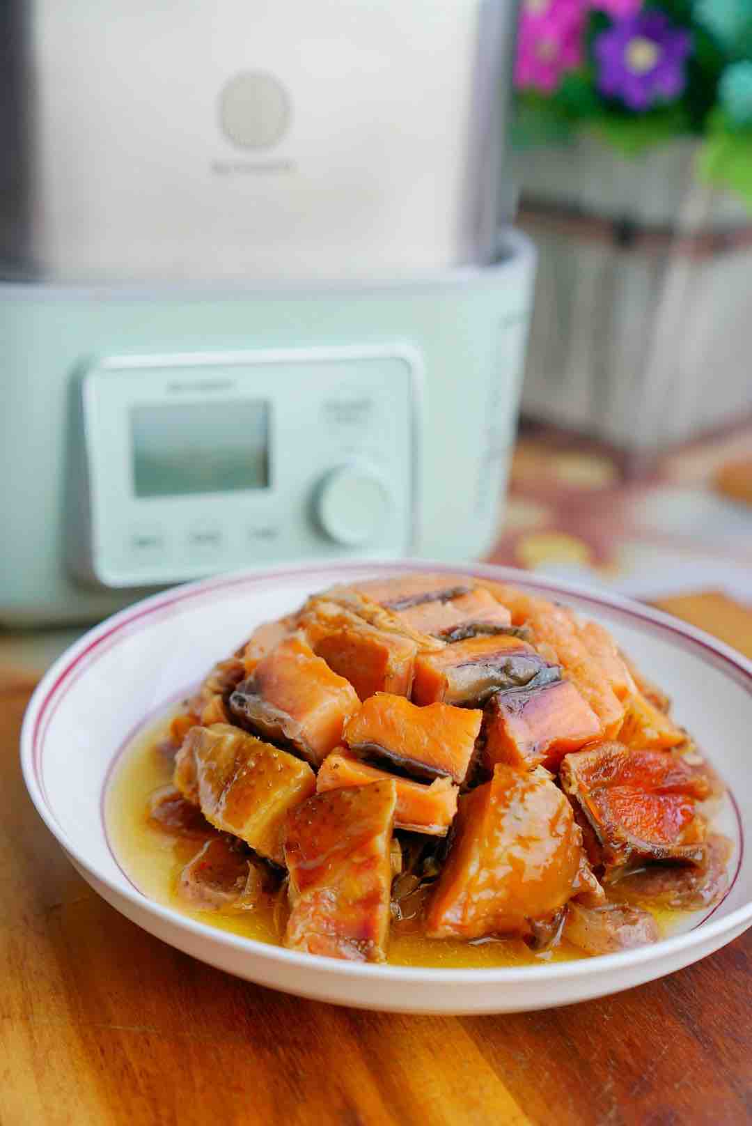 臘味合蒸老家專屬的年味,娃爸邊吃邊感慨的做法-家常味蒸菜譜-易網健康養生網 臘味合蒸老家專屬的年味,娃爸邊吃邊感慨的做法-家常味蒸菜譜