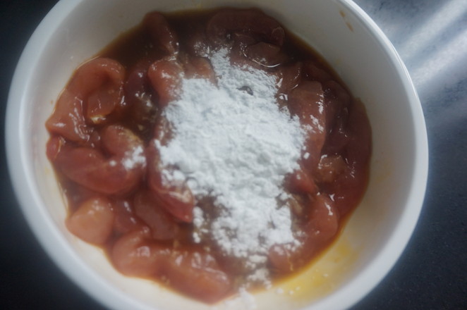 肉質(zhì)酥嫩的秘訣在此,快手家常菜——酥嫩小炒肉的做法-咸鮮味炒菜譜-易網(wǎng)健康養(yǎng)生網(wǎng) 肉質(zhì)酥嫩的秘訣在此,快手家常菜——酥嫩小炒肉的做法-咸鮮味炒菜譜