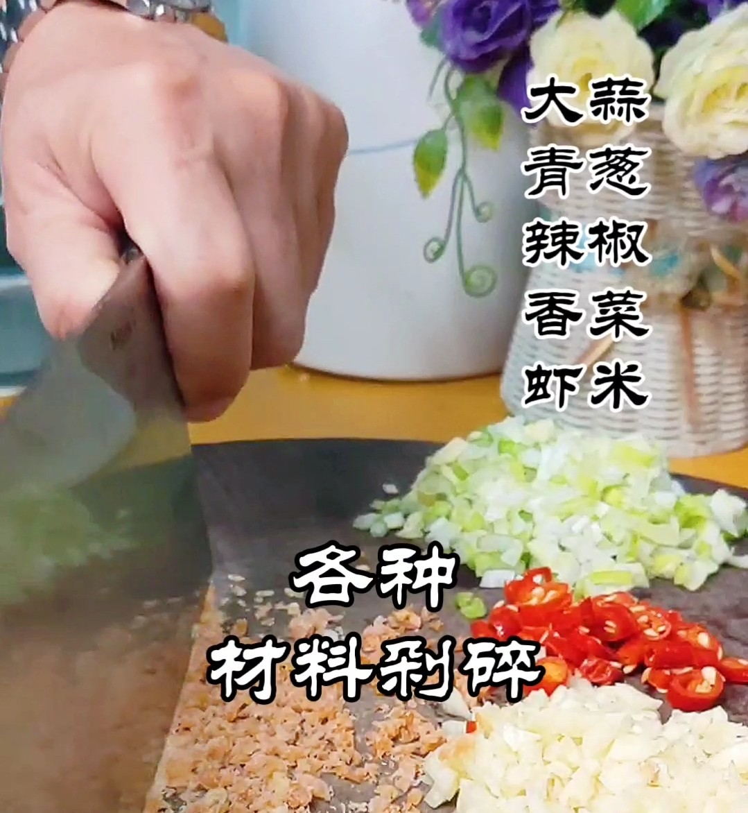 金針菇白玉卷~金玉滿堂迎新春的做法-酸辣味煮菜譜
