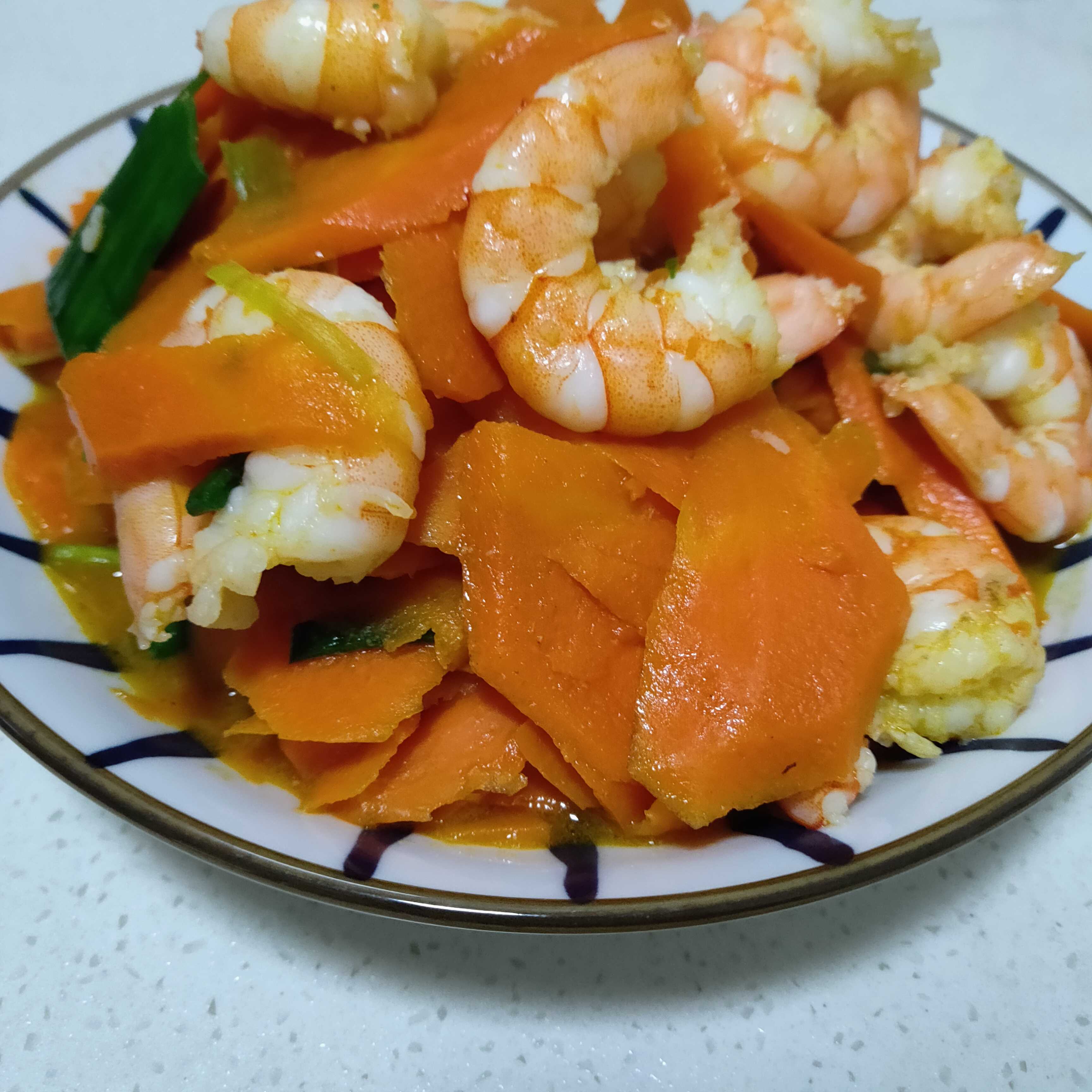胡蘿卜炒蝦仁的做法-咸鮮味炒菜譜