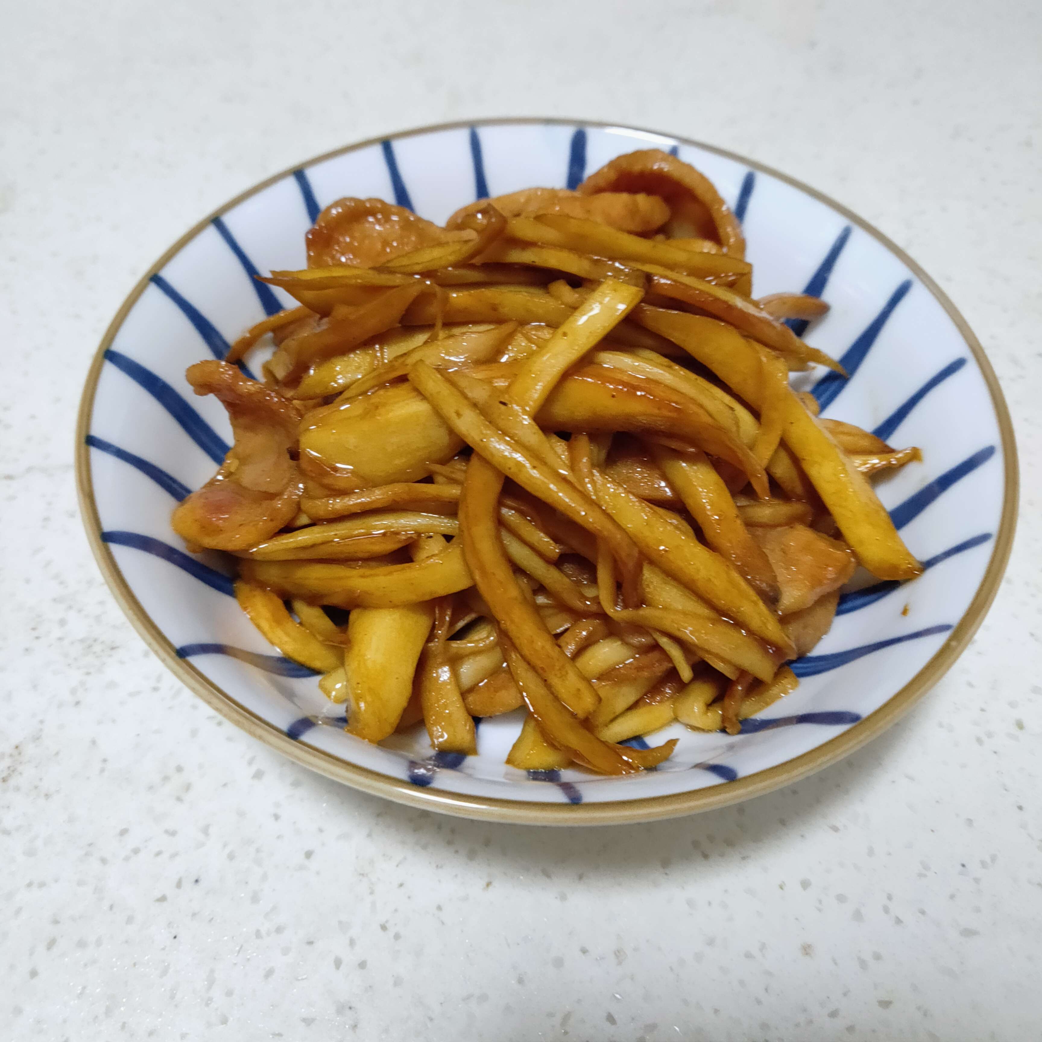 杏鮑菇炒肉腸的做法-咸鮮味炒菜譜-易網(wǎng)健康養(yǎng)生網(wǎng) 杏鮑菇炒肉腸的做法-咸鮮味炒菜譜