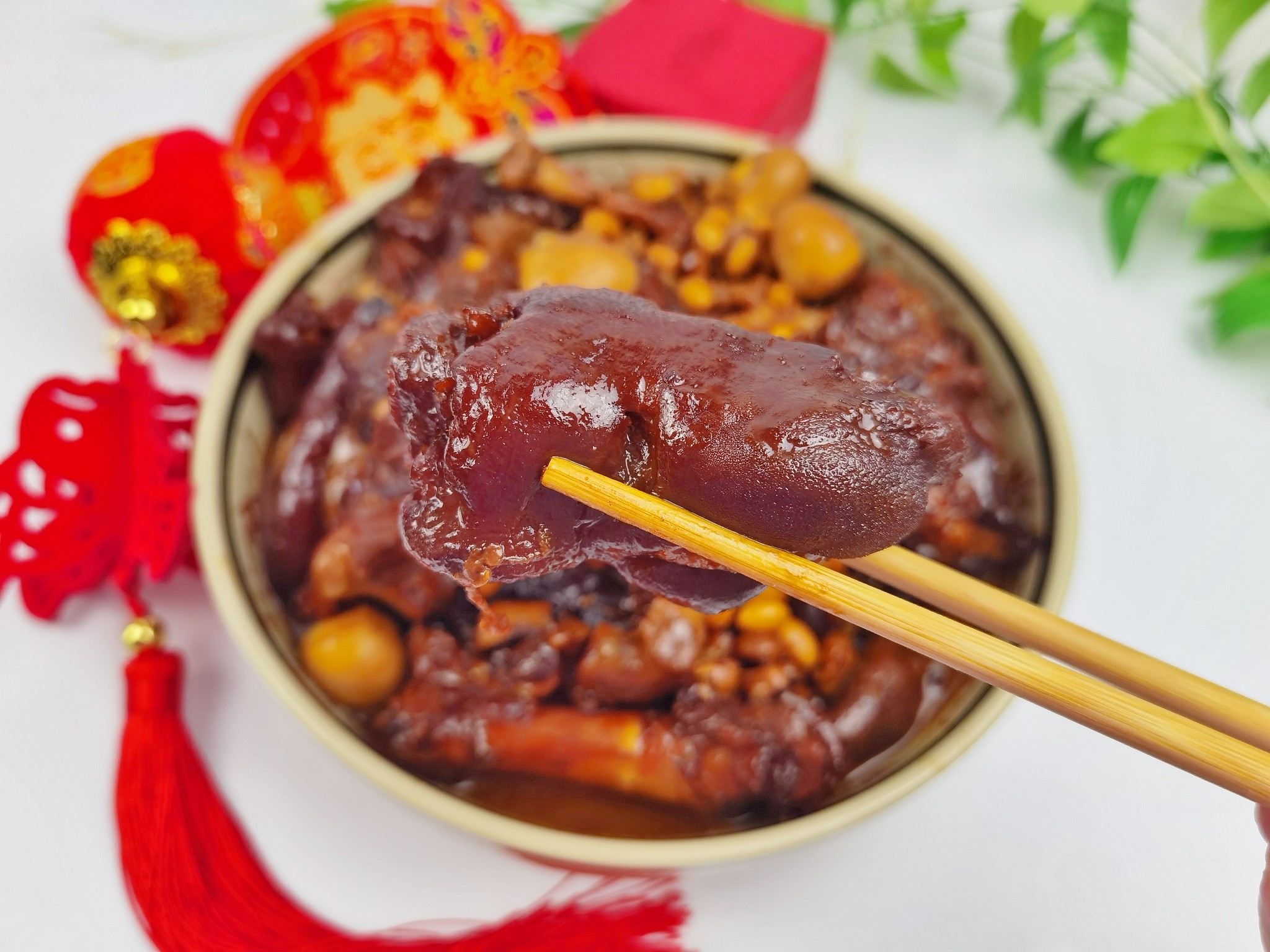 腐乳豬蹄-滿滿的膠原蛋白，軟糯不油膩，入口即化的做法-咸鮮味燉菜譜
