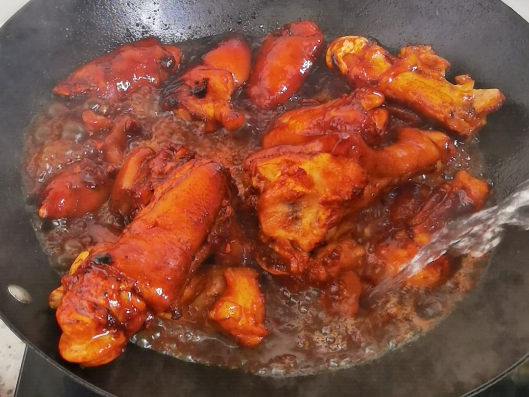 腐乳豬蹄-滿滿的膠原蛋白，軟糯不油膩，入口即化的做法-咸鮮味燉菜譜
