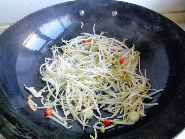 家常炒合菜的做法-家常味炒菜譜-易網(wǎng)健康養(yǎng)生網(wǎng) 家常炒合菜的做法-家常味炒菜譜