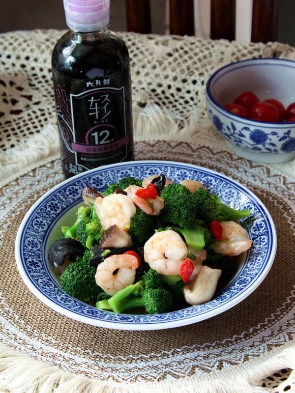香菇西藍花炒蝦仁的做法-家常味炒菜譜