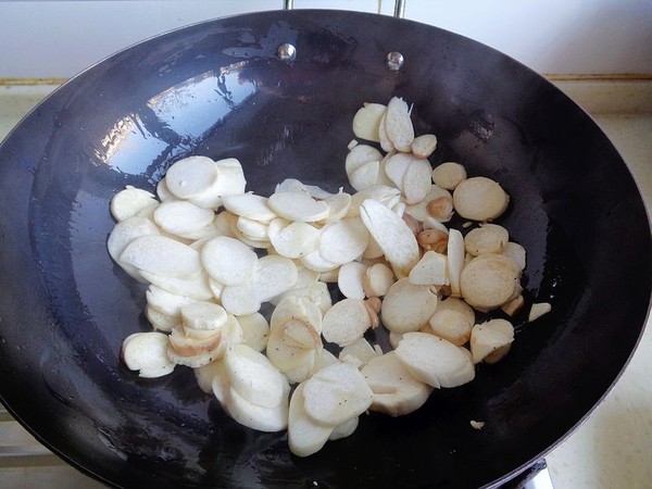 杏鮑菇炒豬耳朵的做法-家常味炒菜譜-易網健康養生網 杏鮑菇炒豬耳朵的做法-家常味炒菜譜