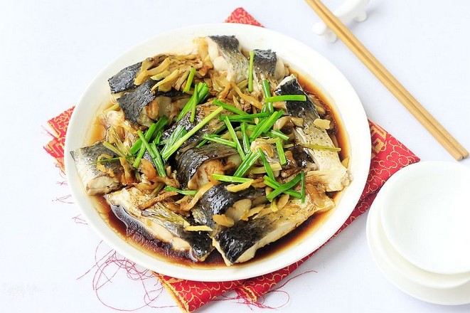 榨菜蒸魚的做法-咸鮮味蒸菜譜