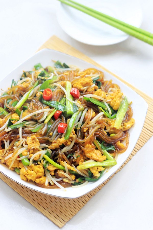 家常炒合菜的做法-家常味炒菜譜-易網(wǎng)健康養(yǎng)生網(wǎng) 家常炒合菜的做法-家常味炒菜譜