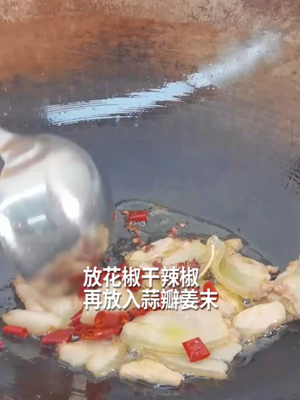 干鍋花菜簡單做法，1分鐘教學搞定，不焯的做法-香辣味炒菜譜