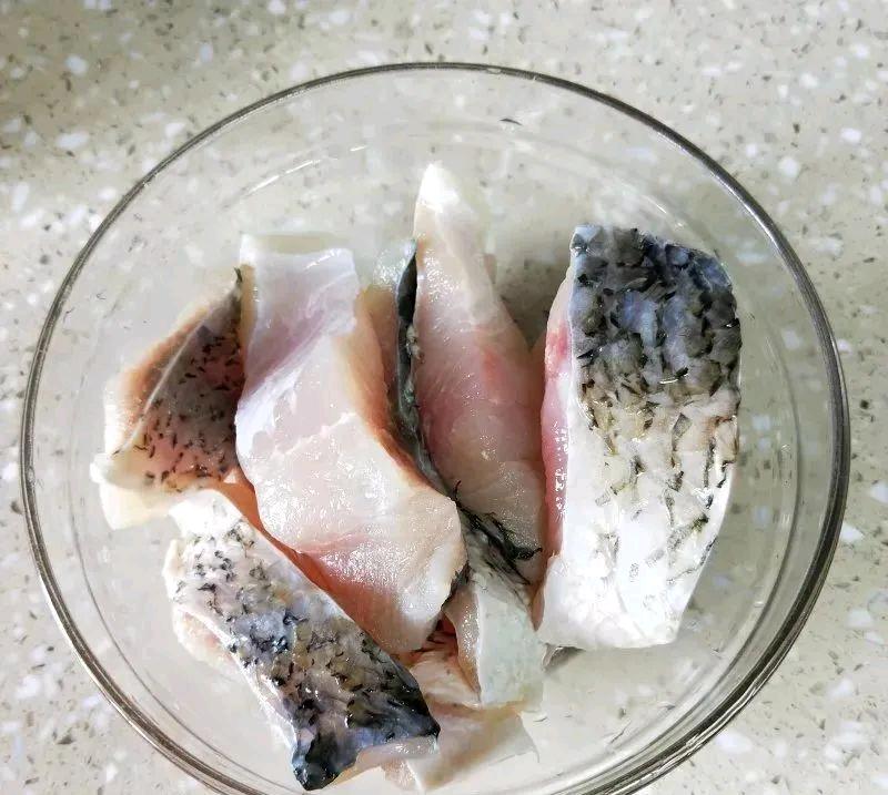 豉汁蒸皖魚的做法-蒜香味蒸菜譜-易網<a href=http://www.aoa7937.com/ target=_blank class=infotextkey>健康養生</a>網 豉汁蒸皖魚的做法-蒜香味蒸菜譜