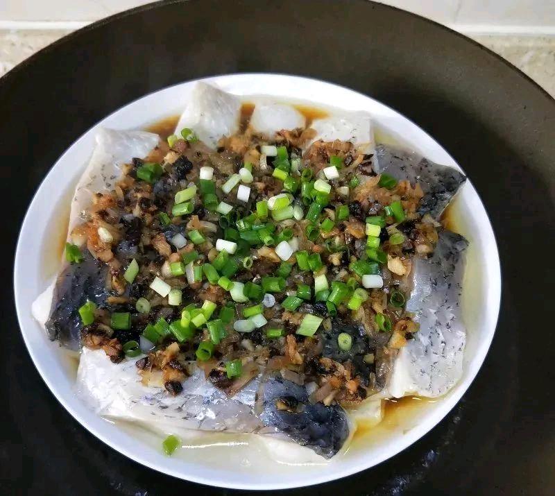 豉汁蒸皖魚的做法-蒜香味蒸菜譜-易網健康養生網 豉汁蒸皖魚的做法-蒜香味蒸菜譜