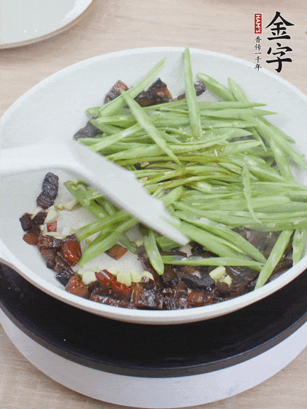 醬油肉炒四季豆的做法-家常味炒菜譜-易網(wǎng)健康養(yǎng)生網(wǎng) 醬油肉炒四季豆的做法-家常味炒菜譜