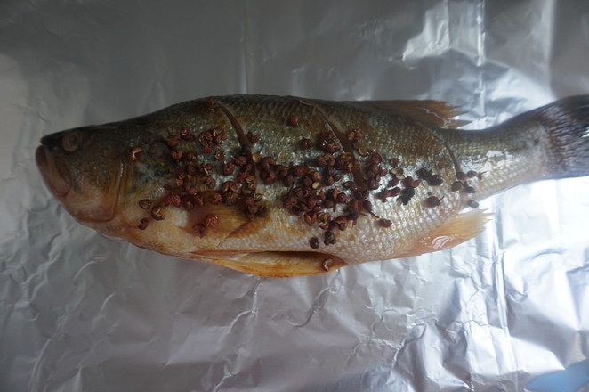 花椒烤魚的做法-家常味烤菜譜-易網健康養生網 花椒烤魚的做法-家常味烤菜譜