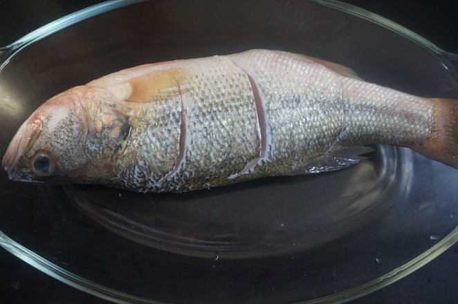 花椒烤魚的做法-家常味烤菜譜-易網<a href=http://www.aoa7937.com/ target=_blank class=infotextkey>健康養生</a>網 花椒烤魚的做法-家常味烤菜譜