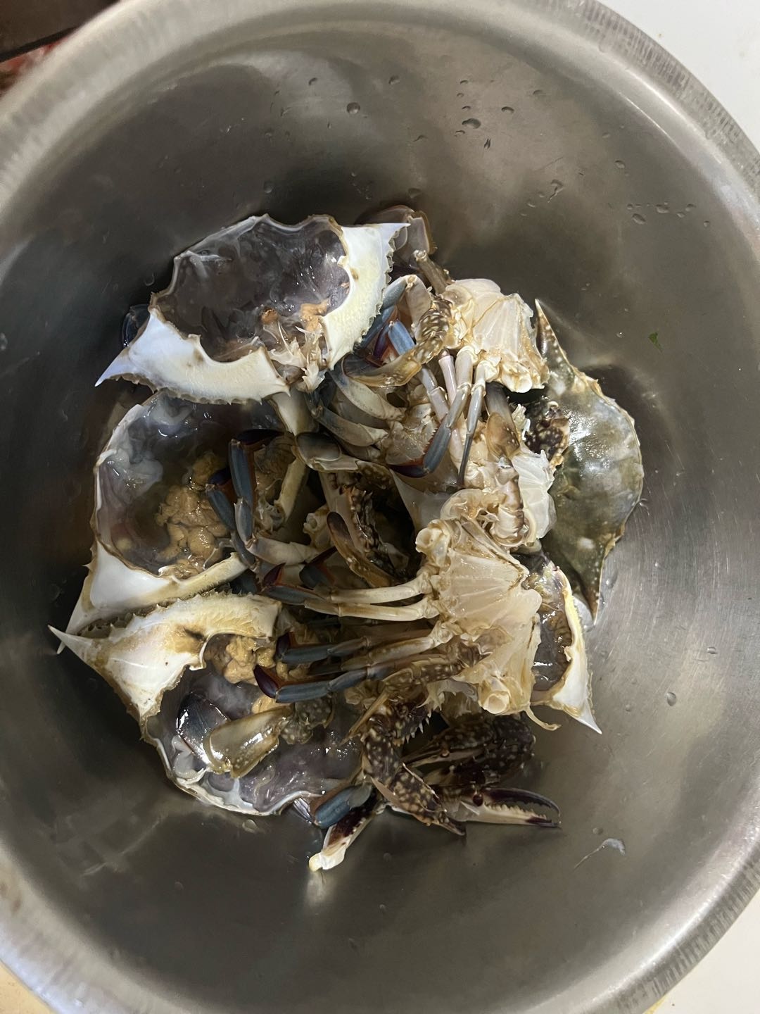 梭子蟹炒年糕的做法-咸鮮味燒菜譜-易網<a href=http://www.aoa7937.com/ target=_blank class=infotextkey>健康養生</a>網 梭子蟹炒年糕的做法-咸鮮味燒菜譜