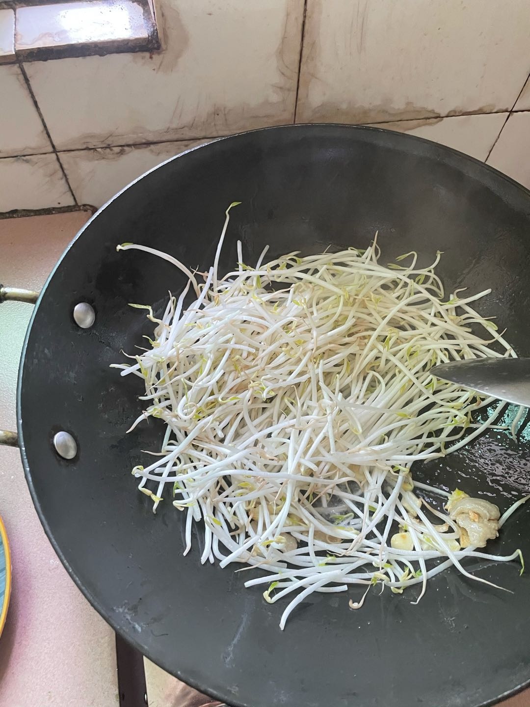 炒豬血的做法-咸鮮味炒菜譜-易網健康養生網 炒豬血的做法-咸鮮味炒菜譜