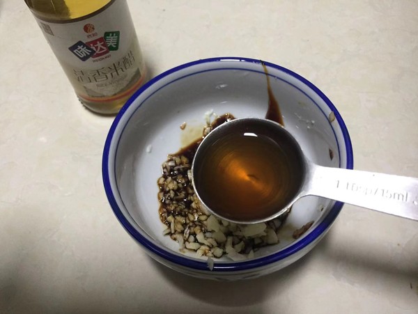 茄子豬肉餃的做法-家常味煮菜譜-易網健康養生網 茄子豬肉餃的做法-家常味煮菜譜