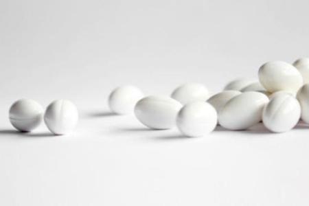 美容護(hù)膚小竅門(mén)：珍珠粉能美容？蘆薈膠可以祛痘？