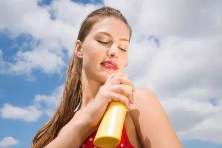 除了面部護理，女性更需要注重身體護理，能提升氣質(zhì)
