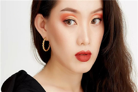 關(guān)于面部肌膚清潔的五個(gè)重要小知識(shí)