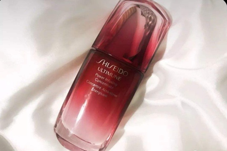 女人的好用精華液產(chǎn)品，品牌排行榜前三不容錯(cuò)過(guò)