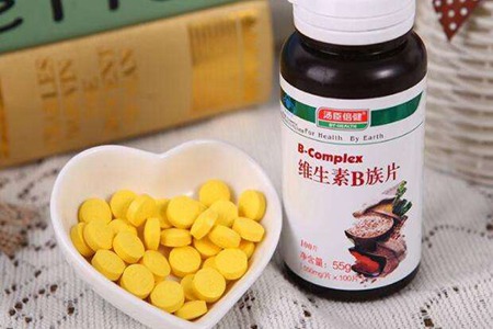 復合維生素B的五個作用，女性食用延緩衰老