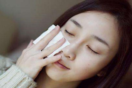 皮膚過敏癥的常見癥狀，病發(fā)后不能吃這五種食物
