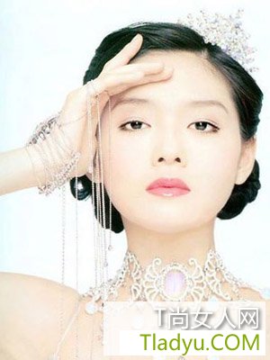冬季女人肌膚保濕 必須了解透明質酸-易網健康<a href=http://www.aoa7937.com/jkys/ target=_blank class=infotextkey>養生</a>網 冬季女人肌膚保濕 必須了解透明質酸