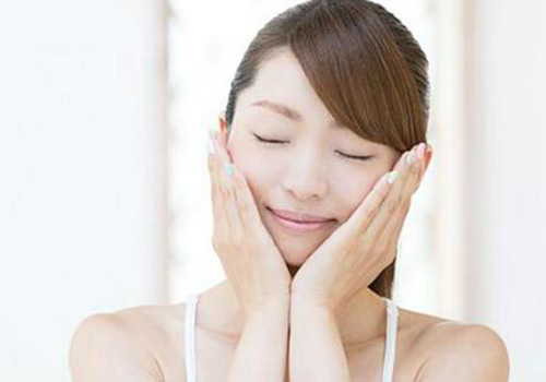 女人經常熬夜要如何保養(yǎng)? 做到這4點肌膚重煥光彩!