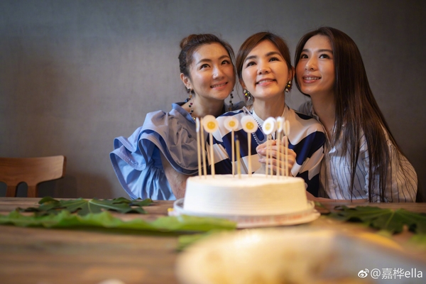 SHE十七周年演唱會 17年后你開始有小細紋了嗎？