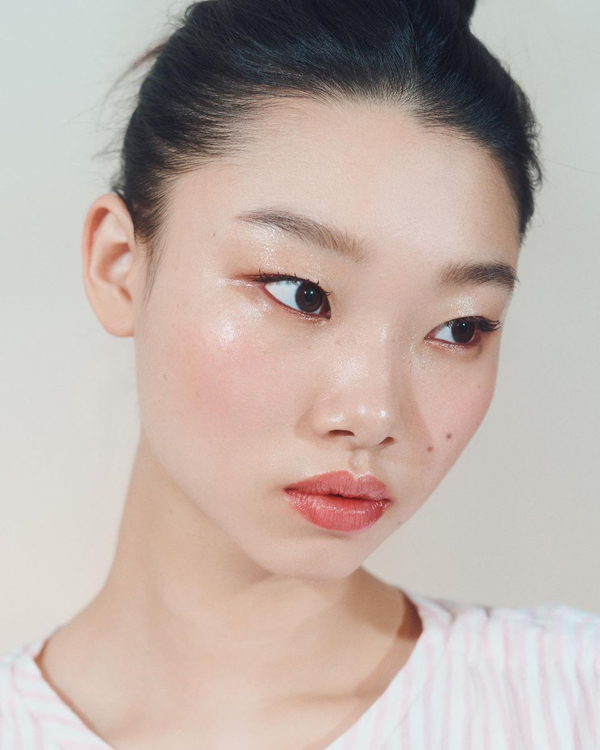剛上妝就變沙漠肌？你和水感肌只差一瓶乳液的距離
