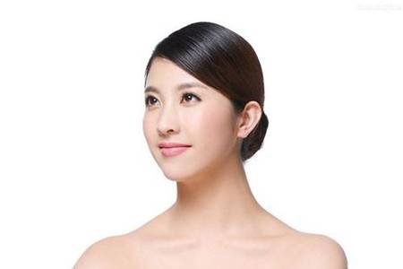 鼻子上的黑頭怎么去掉 三個注意事項輕松解決草莓鼻