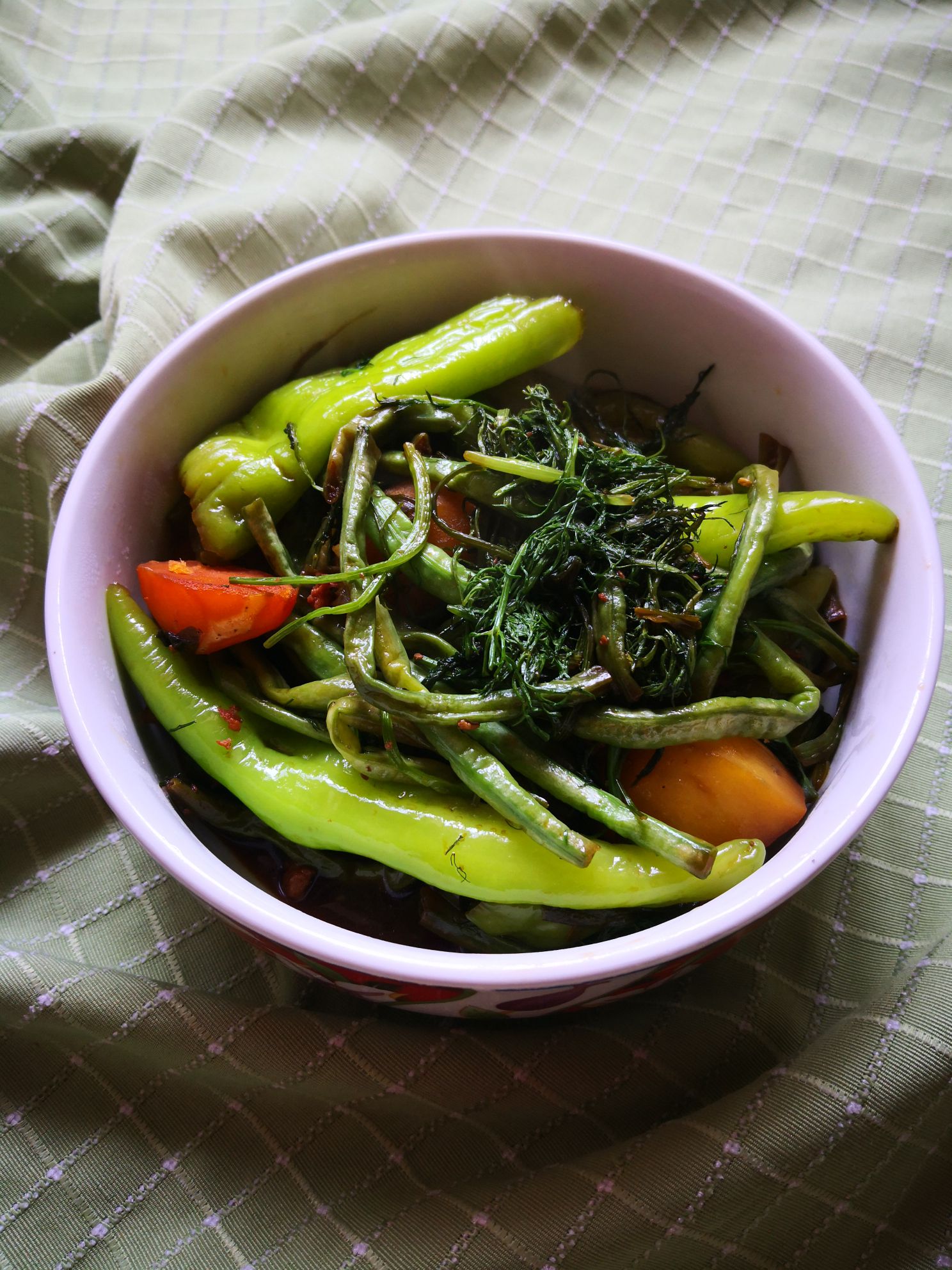 葷香豇豆烀咸菜的做法-家常味燉菜譜
