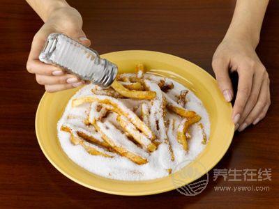 早上起床4種水一定不能喝