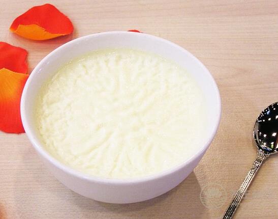 喝牛奶要注意 10種錯(cuò)誤喝法如同服毒