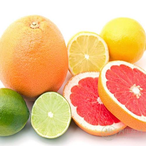 秋季養生：常吃柚子能能收獲3大好處，但有2種人千萬別碰