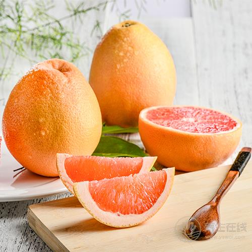 秋季養生：常吃柚子能能收獲3大好處，但有2種人千萬別碰