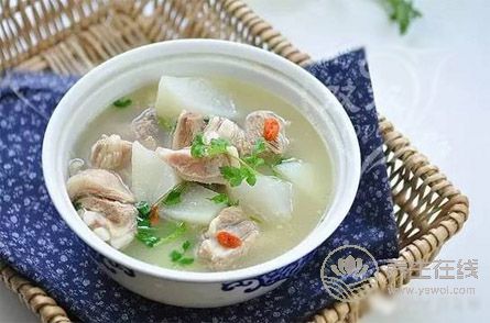 立冬過后“養(yǎng)藏”進補要選對食材 立冬過后“養(yǎng)藏”進補要選對食材