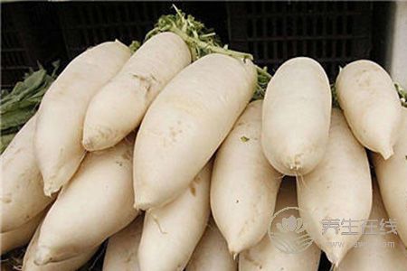 夏季手腳出汗該吃什么食物?